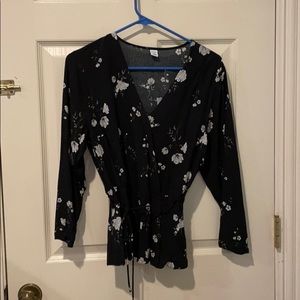 Old Navy black floral blouse
